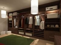 Классическая гардеробная комната из массива с подсветкой Канск